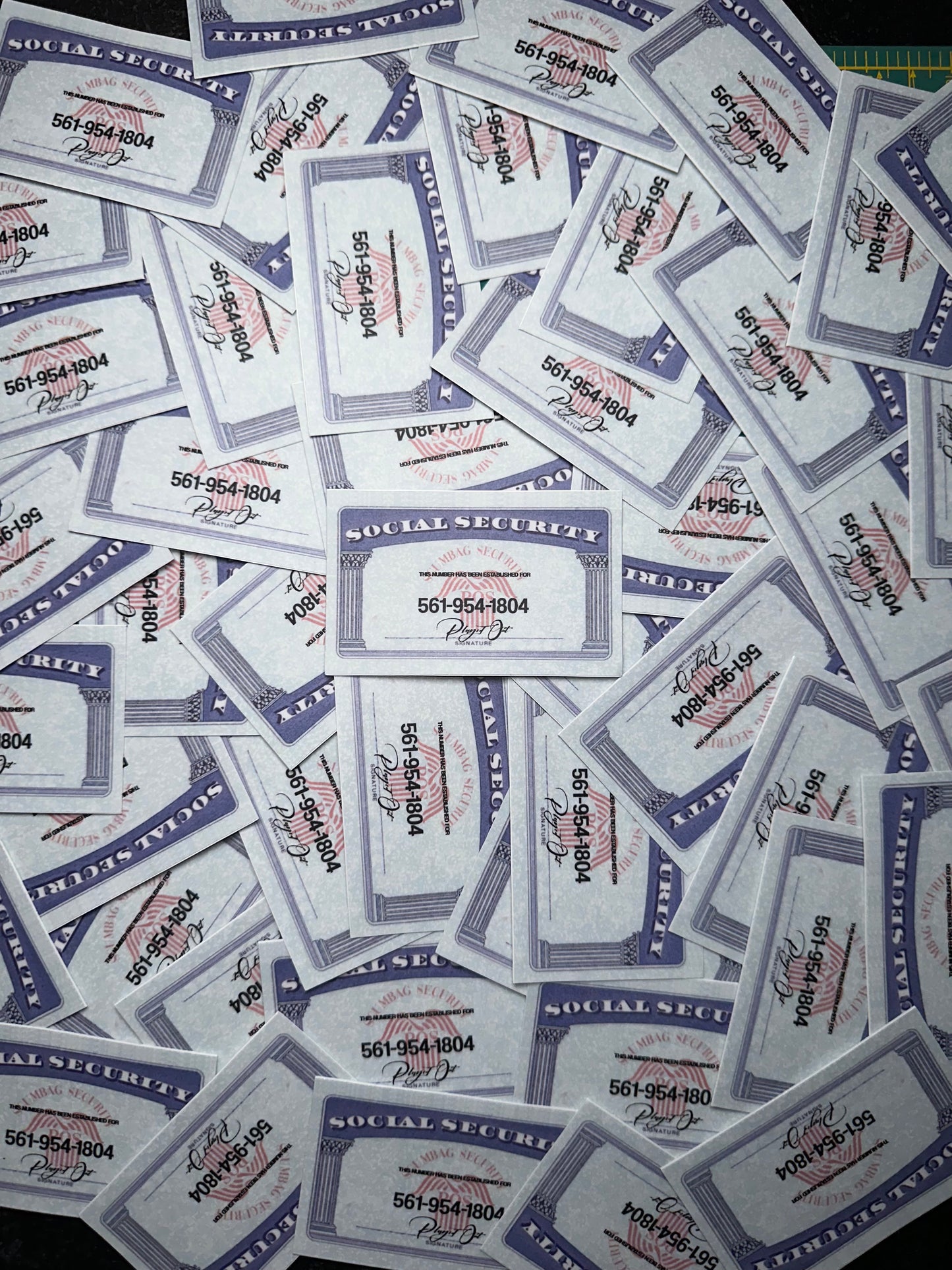 Heat Reactive Card Holder